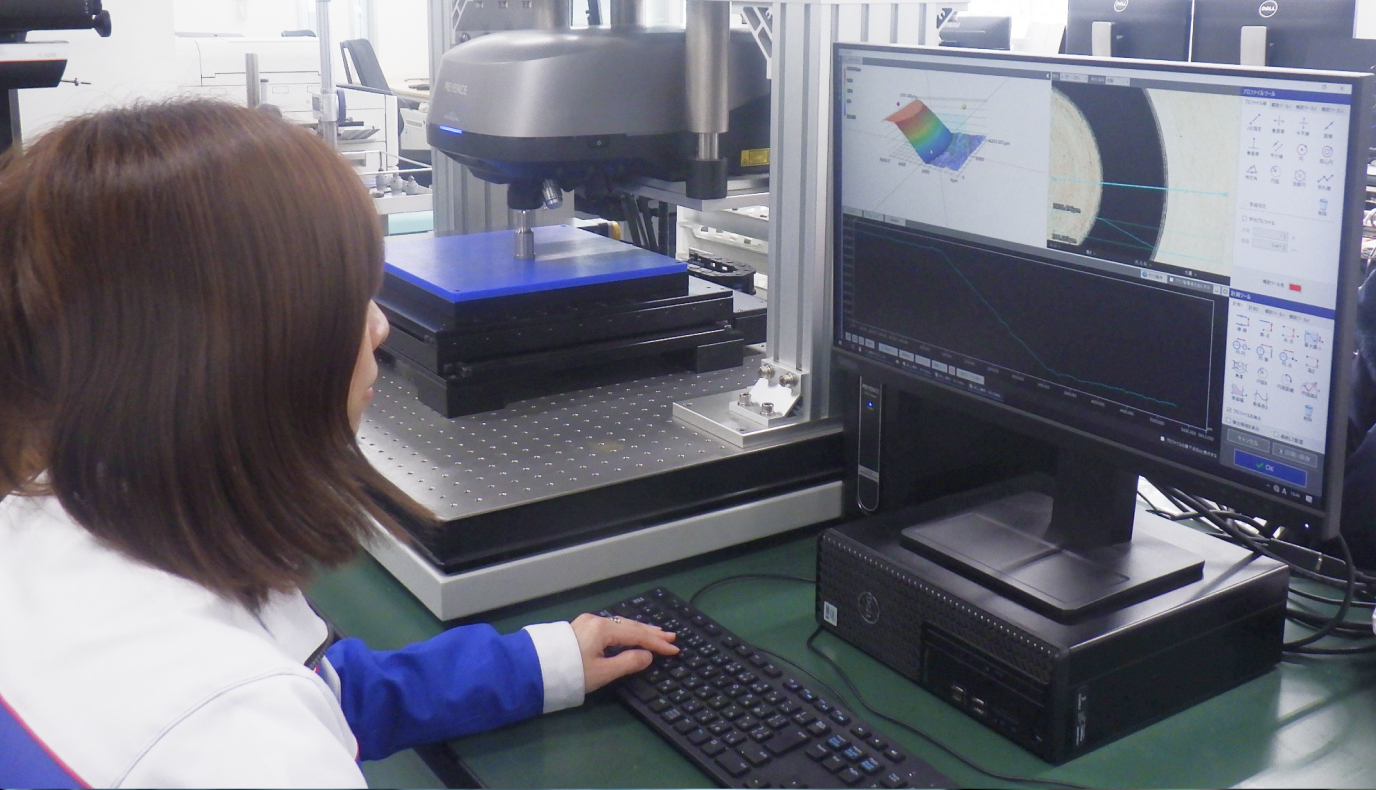 レーザー顕微鏡